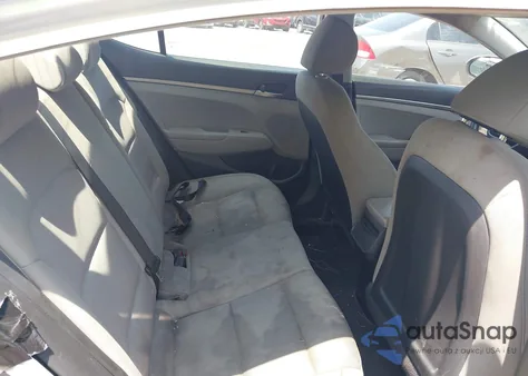 2017 Hyundai Elantra Se z USA, uszkodzony, nr VIN KMHD74LFXHU325792